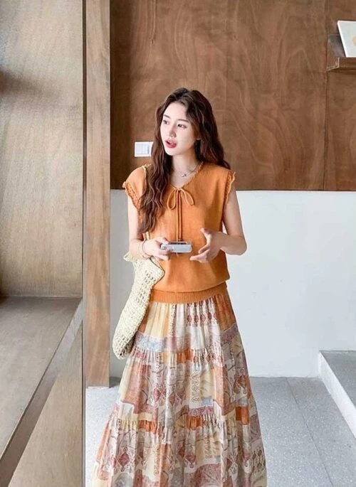 Vintage Print Skirt And Lightweight Knit Top Set
