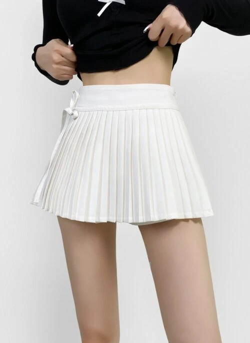 White Micro Pleats Side Lace Skirt | Yuna - ITZY