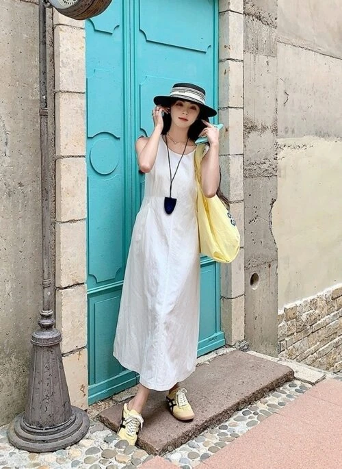 White Sleeveless Waist Slimming Summer Dress