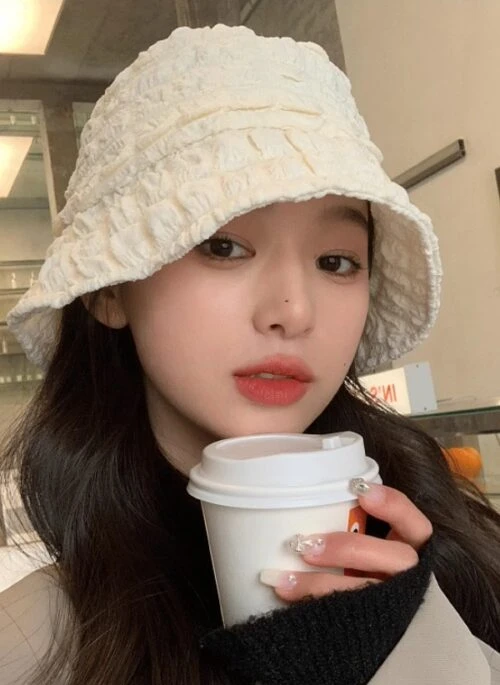 Beige Textured Sun Bucket Hat | Jennie – BlackPink
