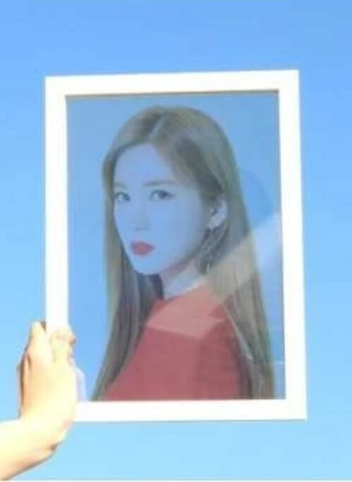 APINK “Pink Collection: Red & White” Merch – Clear Photo Frame