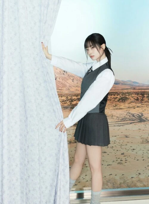 Black Pleated Mini Skirt | Dahyun – TWICE