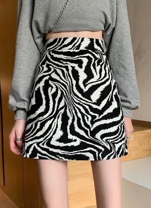 Black Zebra Pattern Mini Skirt | Tzuyu – TWICE