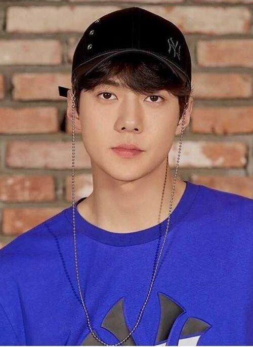 EXO x MLB New Crew – Satin Chain Curve Control Cap Black