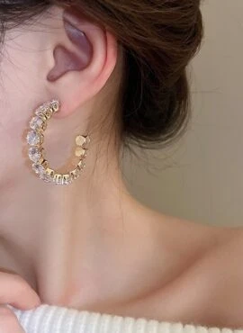 Gold Crystal-Embellished Hoop Earrings | Chaewon – Le Sserafim