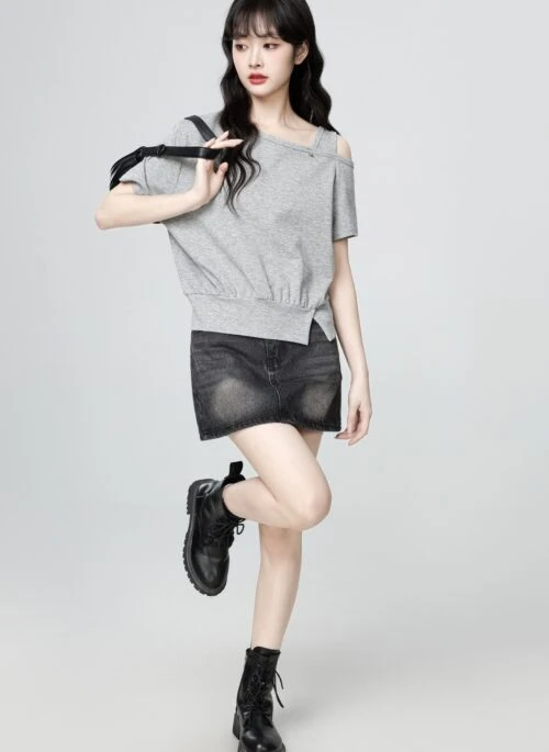 Gray Asymmetrical Shoulder Split Hem Short Sleeve Top