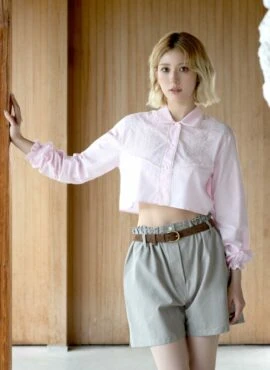 Pink Intricate Embroidered Crop Shirt | Somi