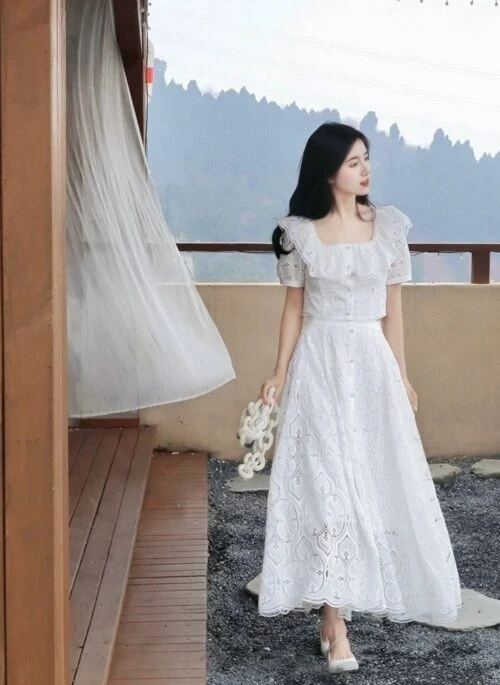 White Flowy Ruffles Lace Set | Jisoo – BlackPink