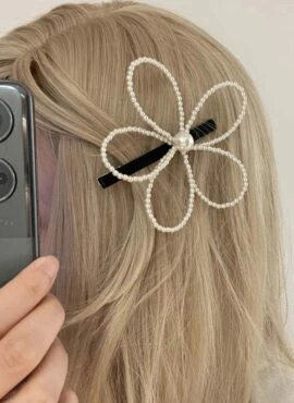 White Pearl Flower Hair Clip | Wonyoung – IVE