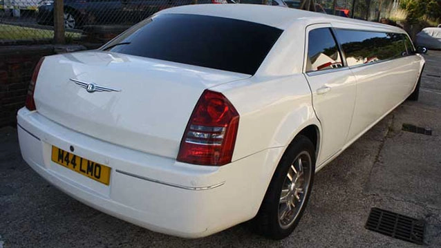 Chrysler 300c Stretch Limousine