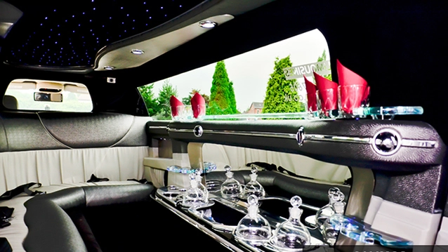 Chrysler 300c Stretched Limousine