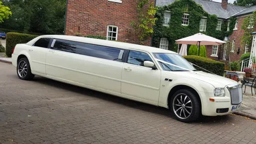 Chrysler 300c Stretched Limousine