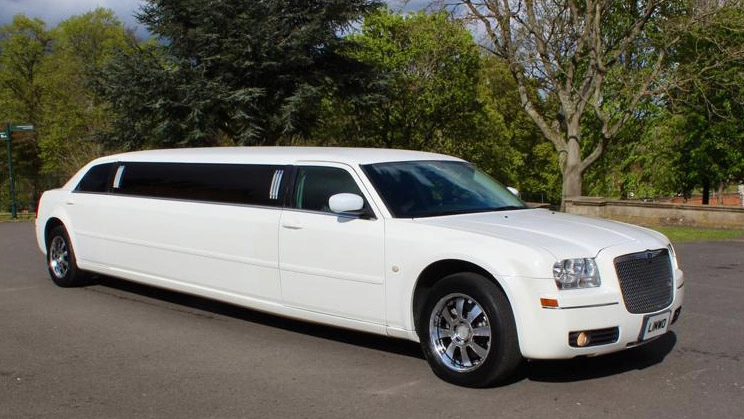 Chrysler 300c Stretched Limousine