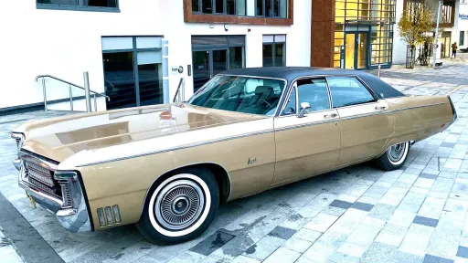 Chrysler Imperial Le Baron