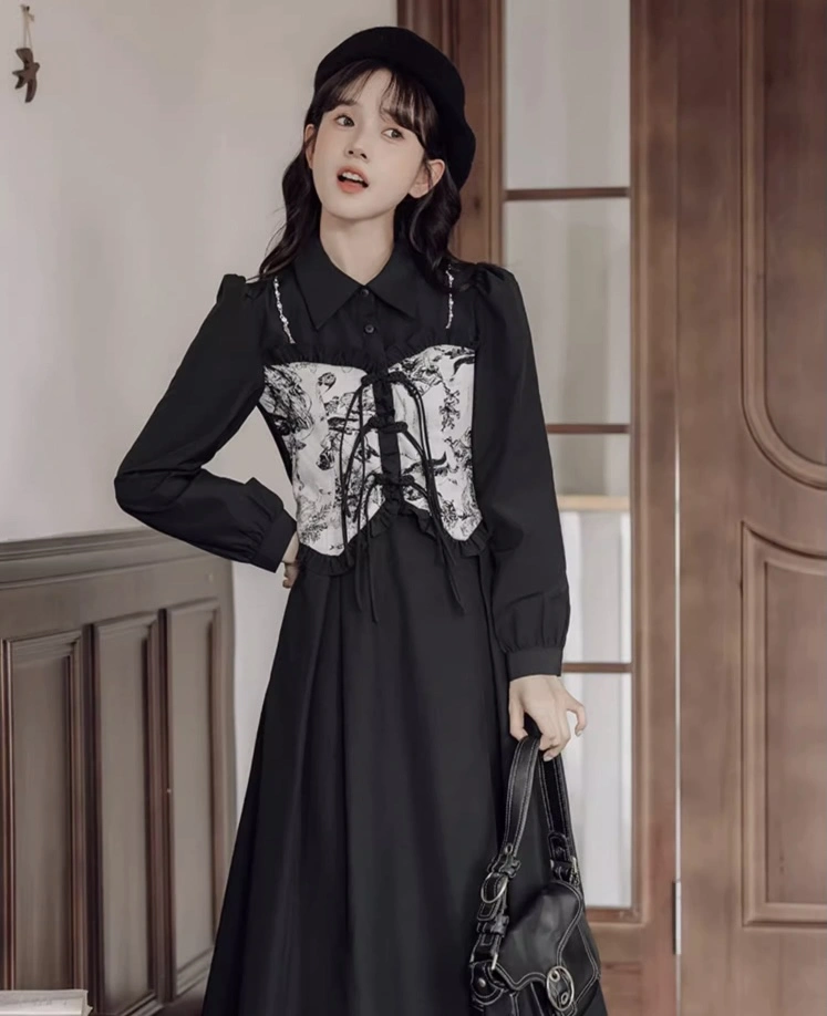 Nostalgic Two-Piece Dress With Corset