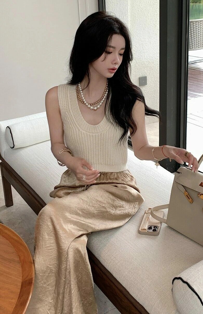 Apricot U-Neck PullOver Vest