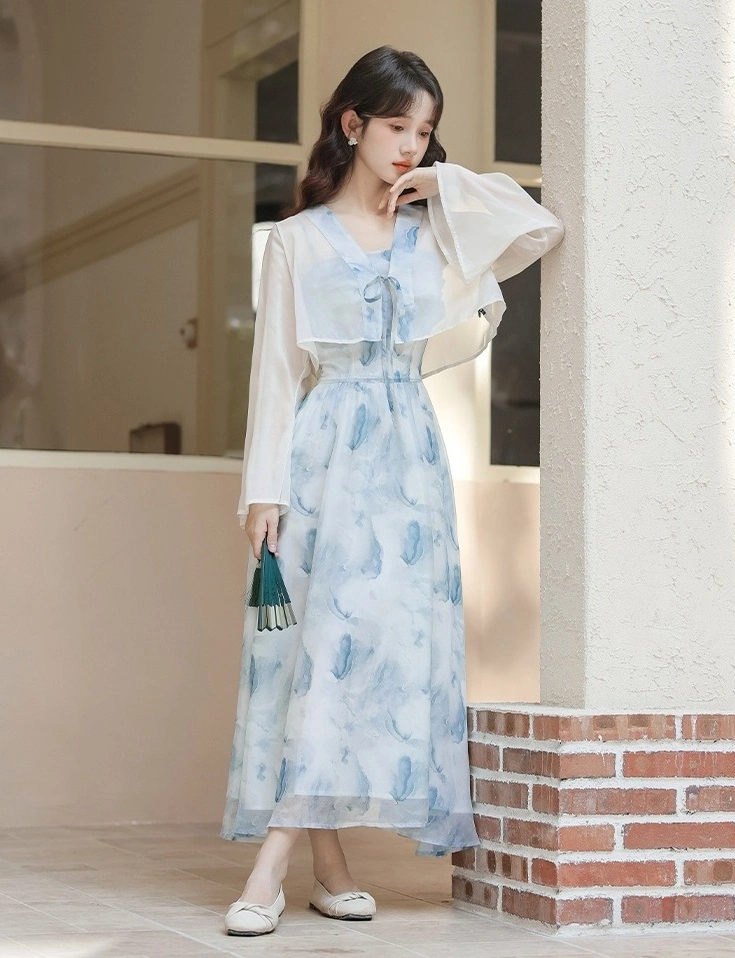 Blue Floral Suspender Dress | The Other Aesthetic