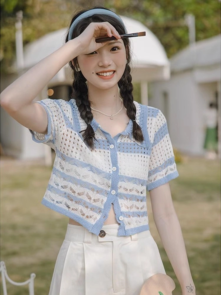 Knitted Collared Top With Hollow Design