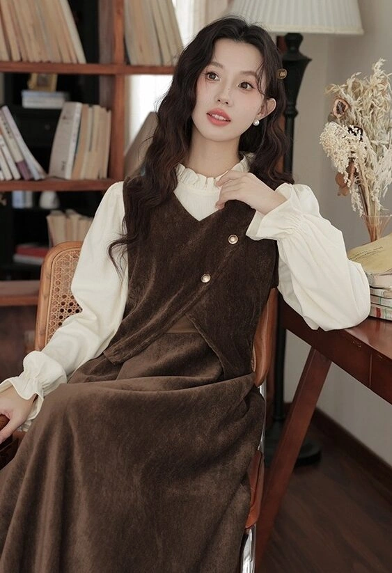 Brown Overall Vest And Skirt Set | The Other Aesthetic